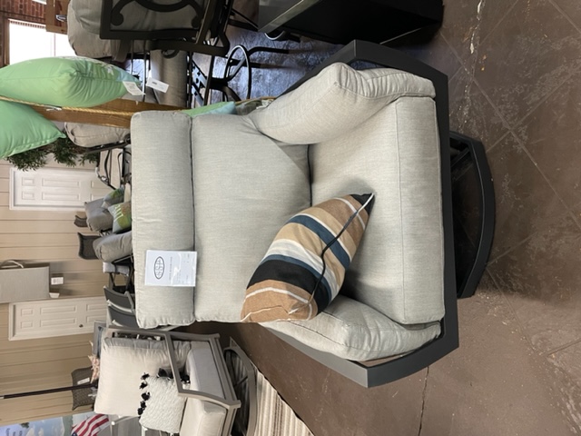 Custom Casual Smith Lake Chair