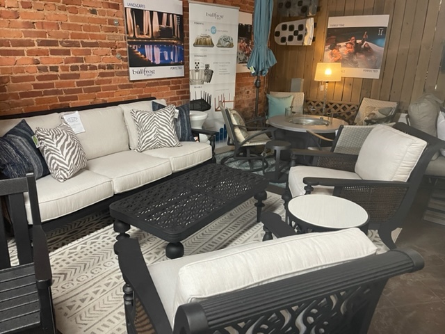 Hemingway Set