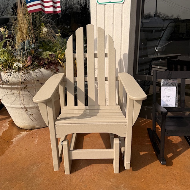 &nbsp;Adirondack Glider